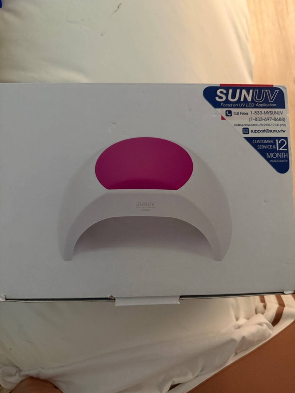 SUNUV LED Nail Lamp - White with Pink Accent